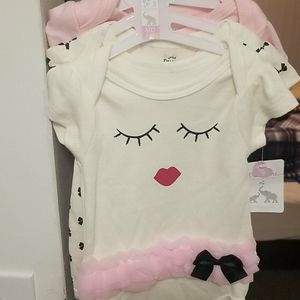 3-6months girl 3 piece onesies